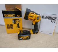 DeWalt DCL043 18V XR LED Spotlight Worklight Torch + DCB182 4 AH Battery