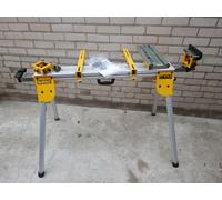 DEWALT DE7033 SHORT BEAM MITRE SAW TRACK LEG STAND + DE7027 ROLLER SUPPORT