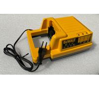 DeWALT DE9000 28V/36V Li-Ion Battery Charger 230 V/50 Hz