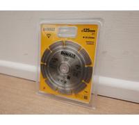 Dewalt Power Tools Dt3711 Segmented Diamond Cutting Disc 125 X 22.23Mm DT3711QZ
