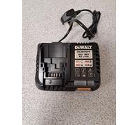 DeWALT DCB118-GB Fast Charger