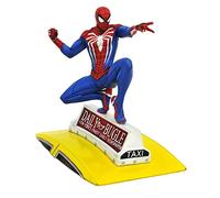 DIAMOND SELECT TOYS Spider-Man (on Taxi) Gallery Diorama