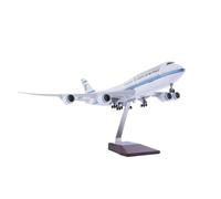 Diecast Airplane Toys 1/150 Scale For Airplane B747 State Kuwait Model Landing Gear Diecast Resin Plane Model Desktop Display Aircraft Models For Collection And Display(With light)