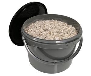 Dihl 4KG Mixed Poultry Grit: Flint, Oystershell, Limestone. Aids Digestion, Boosts Hen Egg Shell Quality, Enhances Well-Being. High in Calcium. Chicken Supplement, 4KG in a 3 Litre Tub