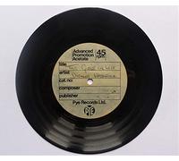 Dionne Warwick - This Girl's In Love