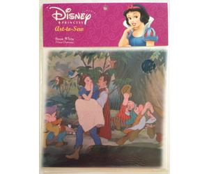 DISNEY Art-to-sew Cotton Fabric Print Square for Crafts & Quilts (20 cm Square) (Snow White"Prince Charming")