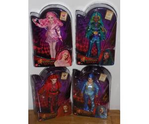 Disney Descendants 4 The Rise of Red Doll Full Set Uliana, Bridget, Chloe & Red