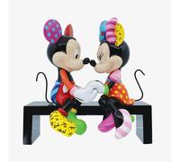 Disney Showcase Mickey And Minnie Mouse Love Figurine 6016311