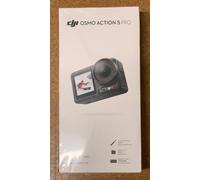 DJI Osmo Action 5 Pro Adventure Combo