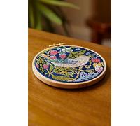 DMC - DMC Museum Collection - Strawberry Thief Cross Stitch Embroidery Kit - 1 Set