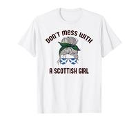 DON'T MESS WITH A SCOTTISH GIRL Sunglasses Scotland Meme T-Shirt