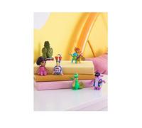 Dora, Fantastic Friends Gift Pack with Dora, Boots, Tico, Isa, and the Fiesta Trio, Toy Figures, Kids Toys for Girls and Boys Ages 3 and Up