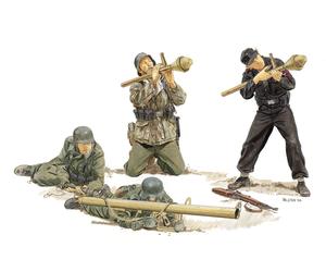 Dragon 1/35 Military - Eastern Front Tank Hunters (Gen2) 4 Figures - D6279
