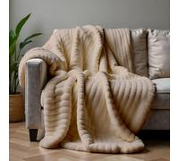 Dreamfox Faux Fur Throws for Sofas Large Couch Blanket (150 x 200 cm) Soft Blankets Fur Blankets and Throws Fur Throws for Beds Throw for Travel, Kids, Camping