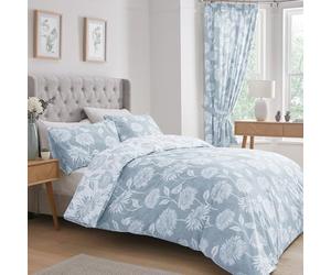 Dreams & Drapes Chrysanthemum Duvet Cover Set - Super King 260x220cm - Reversible Blue Floral Bedding - Light & Dark Blue Design - Soft Touch - 2 Pillowcases - Easy Care - Elegant Bedroom Set
