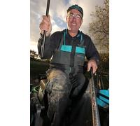 Drennan Acolyte Pro Landing Net Handle 4m, High Modulus Carbon, Reinforced Screw Threads, Textured Non-Slip Grip, Fast Ultra-Rigid, 2-in-1 Design, Code RMAE02