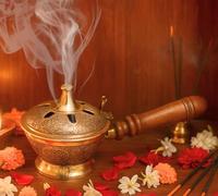 DSH Home Purifying Brass Dhuna Loban Burner Dhoop Dani Home Decor Loban Burner. (Large)