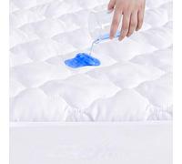 Dudu N Girlie Quilted Waterproof Mattress Protector, Cot Bed (70 × 140 cm)
