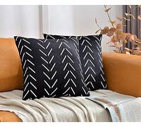 DWDC Cushion Covers,Velvet Pillow Covers 45x45 cm Pack of 2 Black Square Pillowcase with White Arrows Print Blend Decorative Soft Solid Throw Pillow Covers Sofa Cushion Cases
