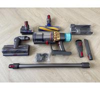 Dyson V15 SV47 Detect Cordless Vacuum Cleaner Brand New NEXT DAY DELIVERY