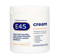 E45 Cream 125 g - Moisturiser for Dry Skin and Sensitive Skin - Emollient Body Cream to Soothe Dry and Irritated Skin - Itchy Skin, Eczema Cream - Perfume-Free Face Cream and Non-Greasy Hand Cream