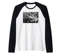 Eastenders Cast With Terry Wogan Queen Vic Pub Party 1986 Raglan Baseball Tee