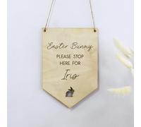 eBuyGB Personalised Easter Bunny Please Stop Here Sign, Hanging Wood Easter Egg Hunt Sign, Easter Decoration with Name, Baby’s 1st Easter Ornament
