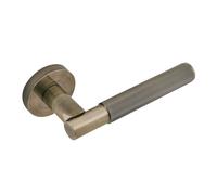 Eclipse Insignia Linear Lever On Rose Handle Handle Finish: Antique Br Insignia Linear Lever On Rose Handle