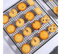 Efficiently Cool Your Baked Goods with This Stainless Steel Cooling Rack (46x26cm)