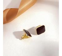 Elegant Pearl Ear Clips Constructed From Brass And Electric White Steel, Designed For Those Without Ear Piercings Who Want A Refined Look(25)