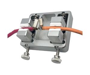 Endurable Material: Constructed from Aviation Aluminum, The Soldering Clamp Delivers A Great Balance of Strength and Lightness, Supporting Users Through Lengthy Welding Trainings by Reducing Physical