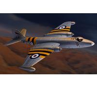 ENGLISH ELECTRIC CANBERRA B.6 RAF WT370 1956 - CORGI AA34711 1/72