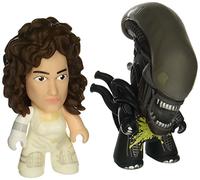 Entertainment Earth JUN158627 Alien Titans Ripley and Xenomorph 3-Inch Mini-Figure 2-Pack Toy, Multi-Colored, One Size