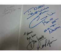 Essential Bond-Official Guide 007: The Authorized Guide to the World of 007