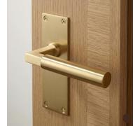 EUROART Smithson Luxury Slimline Interior Door Handle on Backplate Premium Contemporary Lever Door Furniture for Modern Residential & Architectural Interiors (Bathroom, Satin Brass)