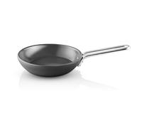 Eva Trio | Professional Frying pan 20 cm Slip-Let® Laser Titanium |Even Heat Distribution and Precision Temperature Control Black