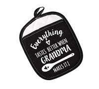 Everything Tastes Better When Grandma Makes It Pot Holder Grandma Pot Holder Gift for Grandma (Grandma Makes It Black)