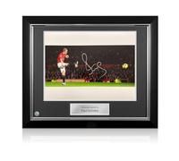 Exclusive Memorabilia Paul Scholes Signed Manchester United Football Photo: Strike. Deluxe Frame