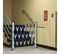 Expandable le Traffic Bcade Gate Retractable Folding Ber for Shopping Centers Ga & Driveway Metal Construct 1.2m x (3.9ft x 9.8ft) Blue