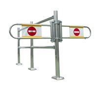 Expandable Metal Swing Gate for Market Entrance with Automatic Closure Silver-B 70.8in/180cm Secure Barrier for Import-Export Solutions