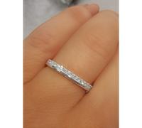 Faith Diamonds 9ct Canadian WG 0.25ct Round Brilliant Offset Wedding/Eternity Ring Diamond carat weight - 0.25ct Cut - Round Brilliant Colour - G/H Co