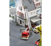 Faller 151638 Firefighters (Epoch VI) Figure Set 2