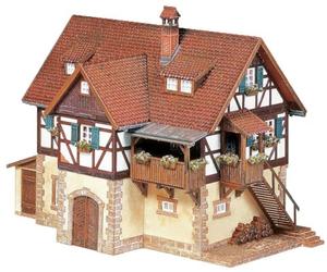Faller Building Kit for Children - Rural Architectural Style with Brickwork Basement in HO-OO Scale, 238 Single Parts in 10 Colors, Ages 14-98 Years, 165 x 102 x 118 mm, Unisex Children