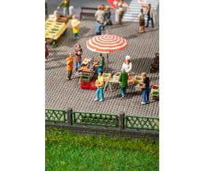 FALLER H0 Weekly Market II Painted Standing