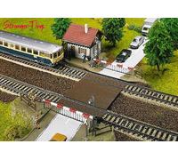 Faller Level Crossing with Gatekeepers House and Motor Kit II , HO Scale