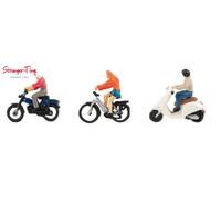 Faller 151801 On the Road (3) Figure Set