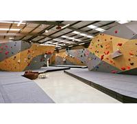 Family Bouldering Induction for 4 - 2x Adults & 2x U18s (age 6+)