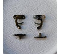 FANGHUIER Vintage Latch Box Clasp with Turn Button Lock, Zinc Alloy, 2 Pcs, 32x28mm, for Storage Boxes, Cabinets, Doors (Bronze)