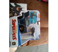 Fisher Price DC League of Super Pets Super Launch Ace & Batmobile Playset. S17