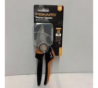 Fiskars Bypass Pruners X-Series P921